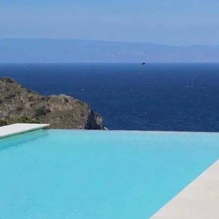 Mon Repos טאורמינה