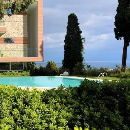 דירה Mon Repos טאורמינה