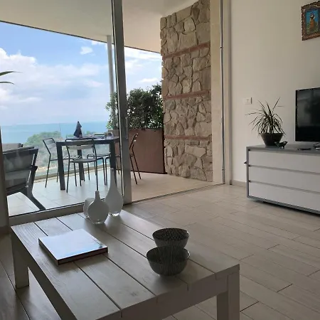 Mon Repos Apartment